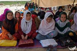 حق تحصیل کودکان مهاجر افغانستانی در ایران