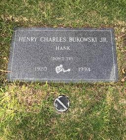 "تلاش نکن": توصیه‌ای از بوکوفسکی