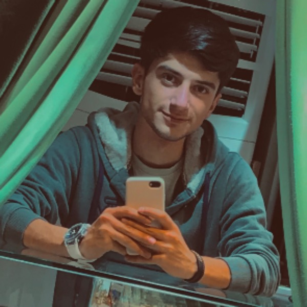 پارسا وحیدی امجد