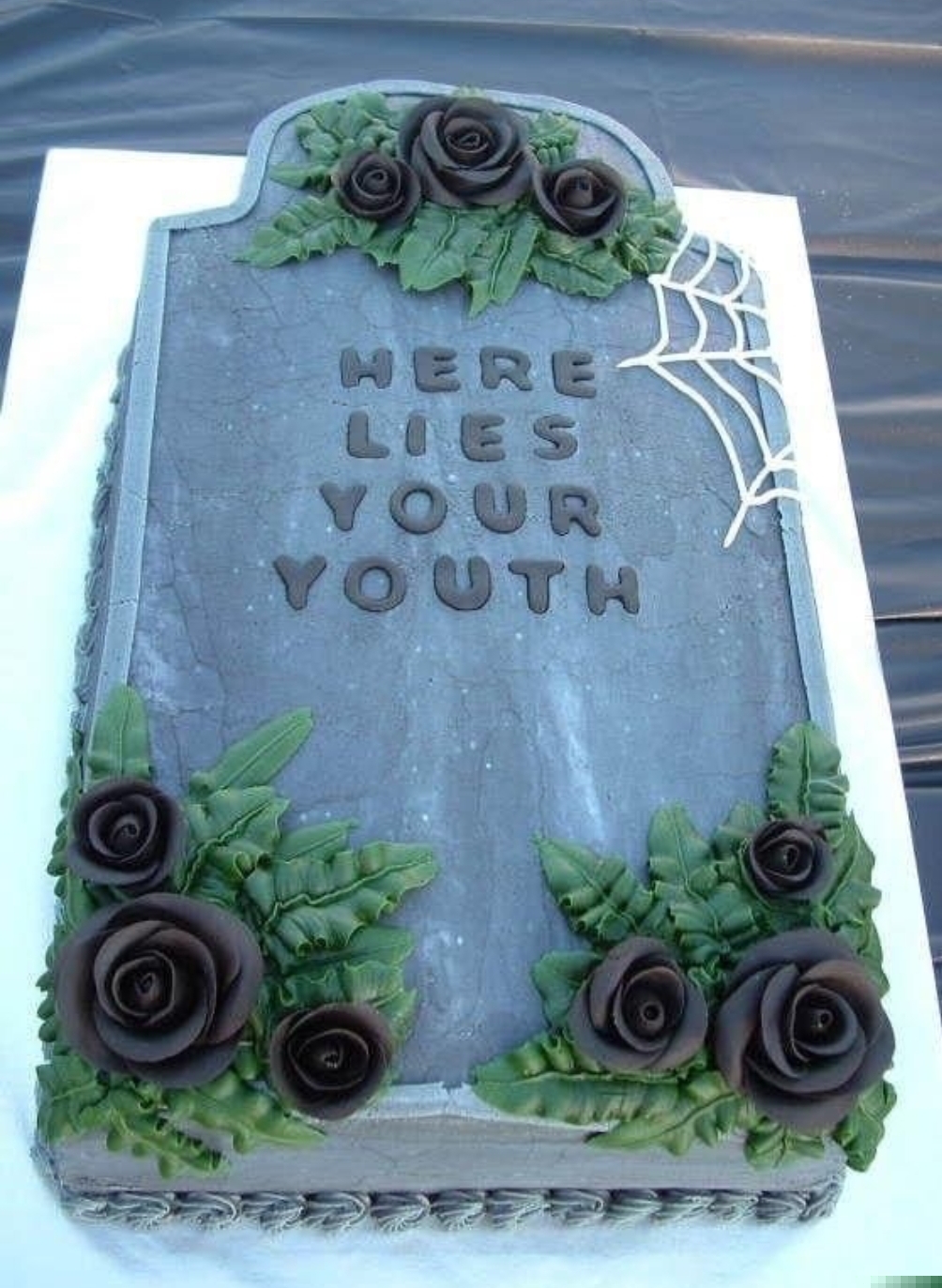 آقا اثر که نمیتونیم بذاریم، حداقل نقطه‌ی آبی بذاریم.