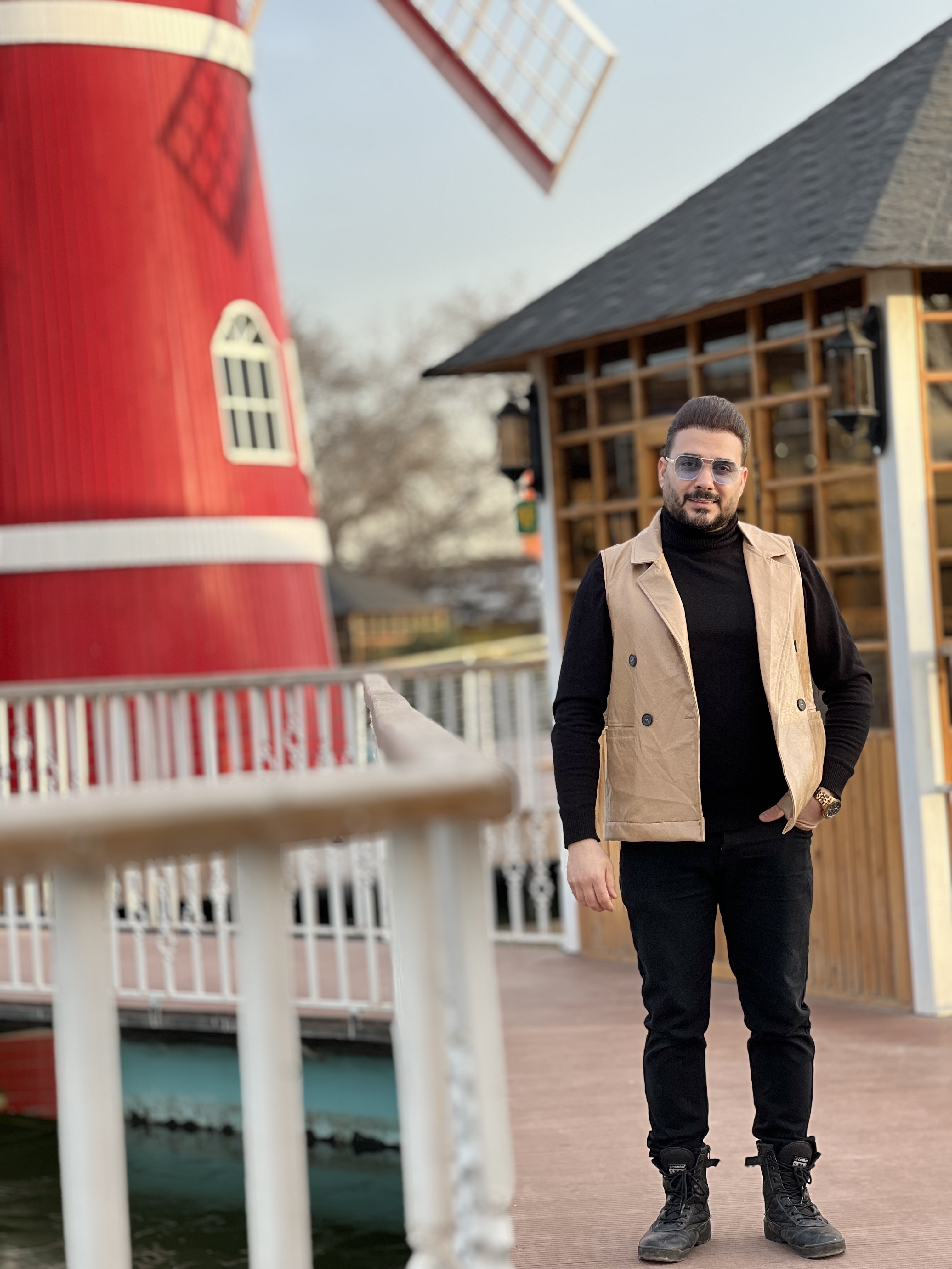 سعید نیک اهنگ عجب دنیاست این دنیا