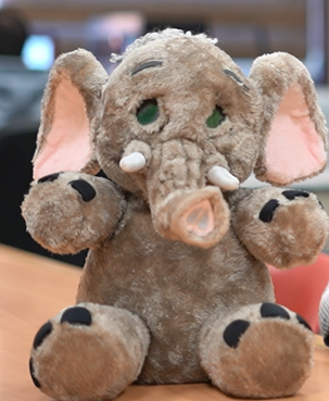 ربات فیلی مایا