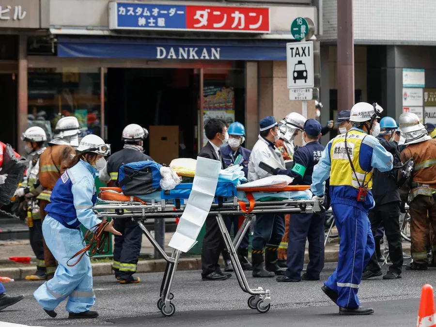 بیمار روانپزشکی کل کلینیک را می سوزاند و 26 بیمار و کارکنان دیگر ژاپنی را می کشد