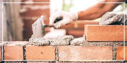 بلوک دیواری یا آجر فشاری: کدام یک برای دیوارچینی مناسب است؟