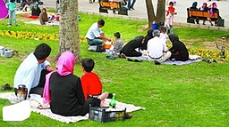 کی گفته دین با خوش‌گذرونی مخالفه؟!