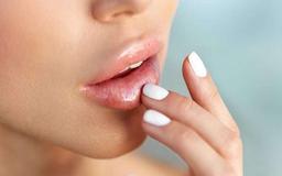 لیفت نخ برای لب