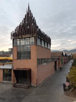 آقای لجستیک چی کار میکنه وبرای چی وارد دنیای استارتاپ شد !