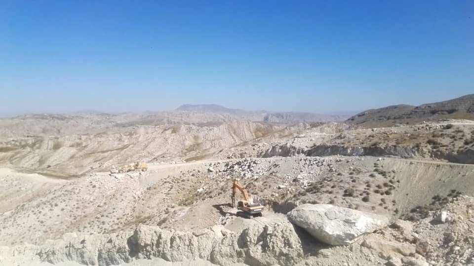 طبیعت منطقه ، در حال تخریب