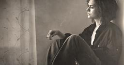 بگذار عمر بی تو سراپا هدر شود..