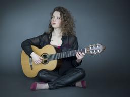 نکات مهم هنگام خرید گیتار کلاسیک و آکوستیک