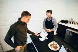 شاخص‌های تجربه مشتری؛ CSAT، CES، NPS چگونه کار می‌کنند؟