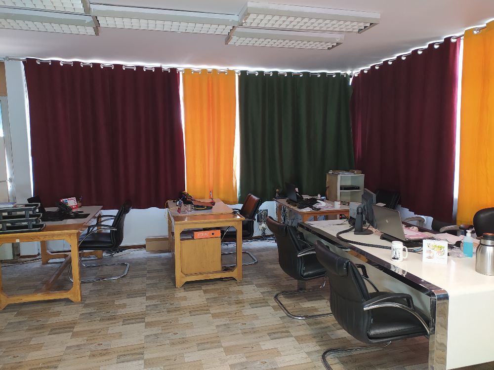 محیط فروشگاه اچ پی کالا