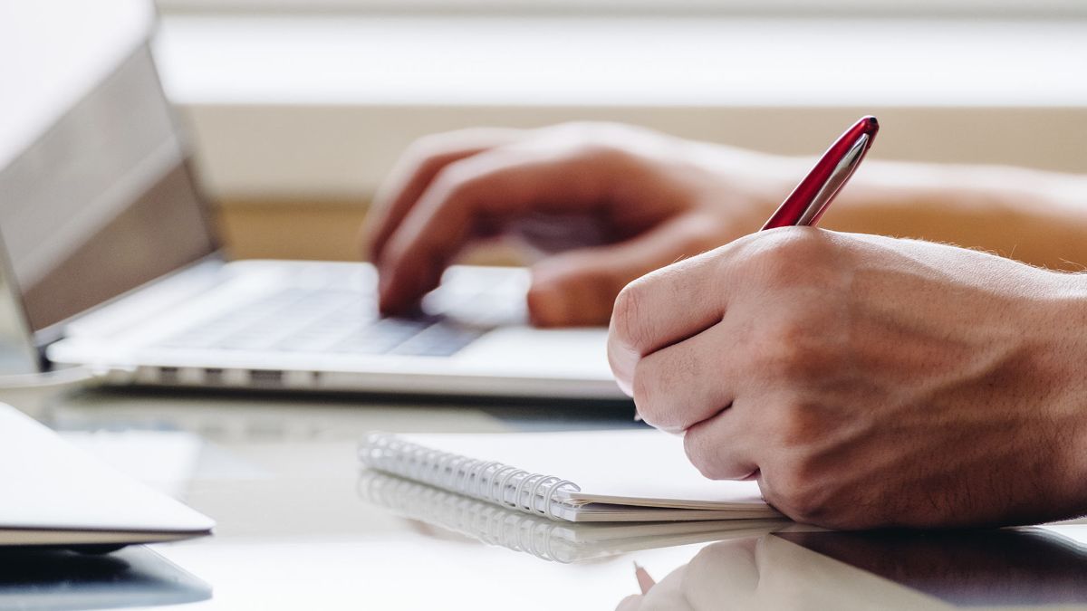 اگر تصمیم به نوشتن دارید از همین امروز هدف خود را دنبال کنید.