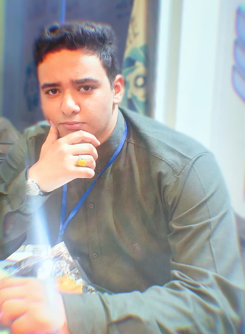 طاها سموعی در بازدید از نمایشگاه بین المللی امیر کبیر