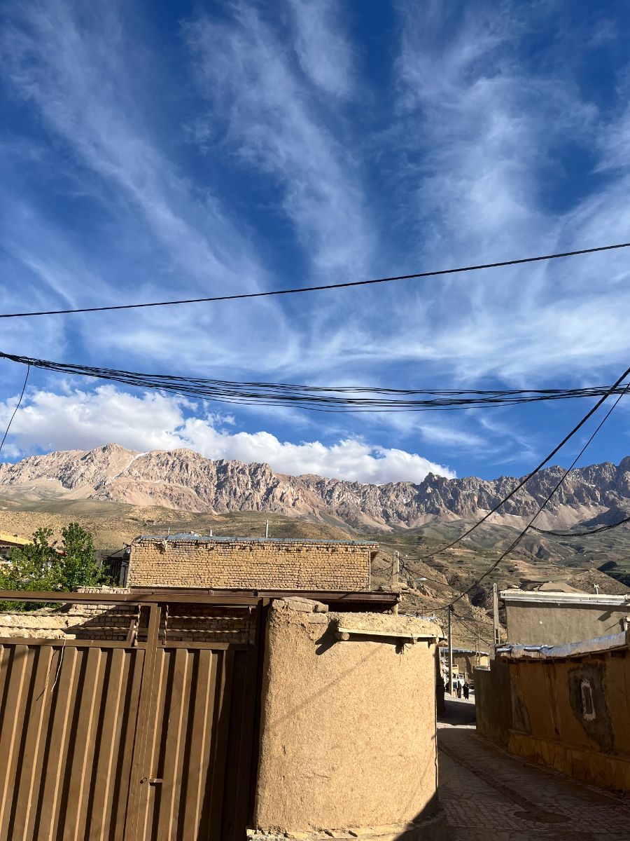 شاه کوه سفلی و نمای قله گاوکشان