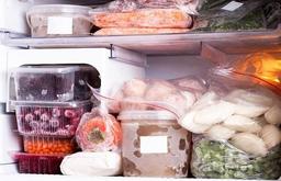 چگونه فریزرمان را تمیز کنیم؟