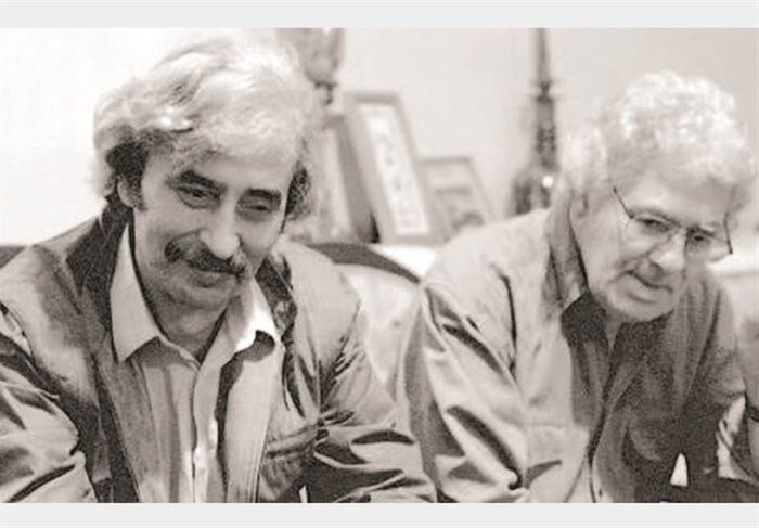 نصرت (سمت چپ) و احمد (سمت راست)