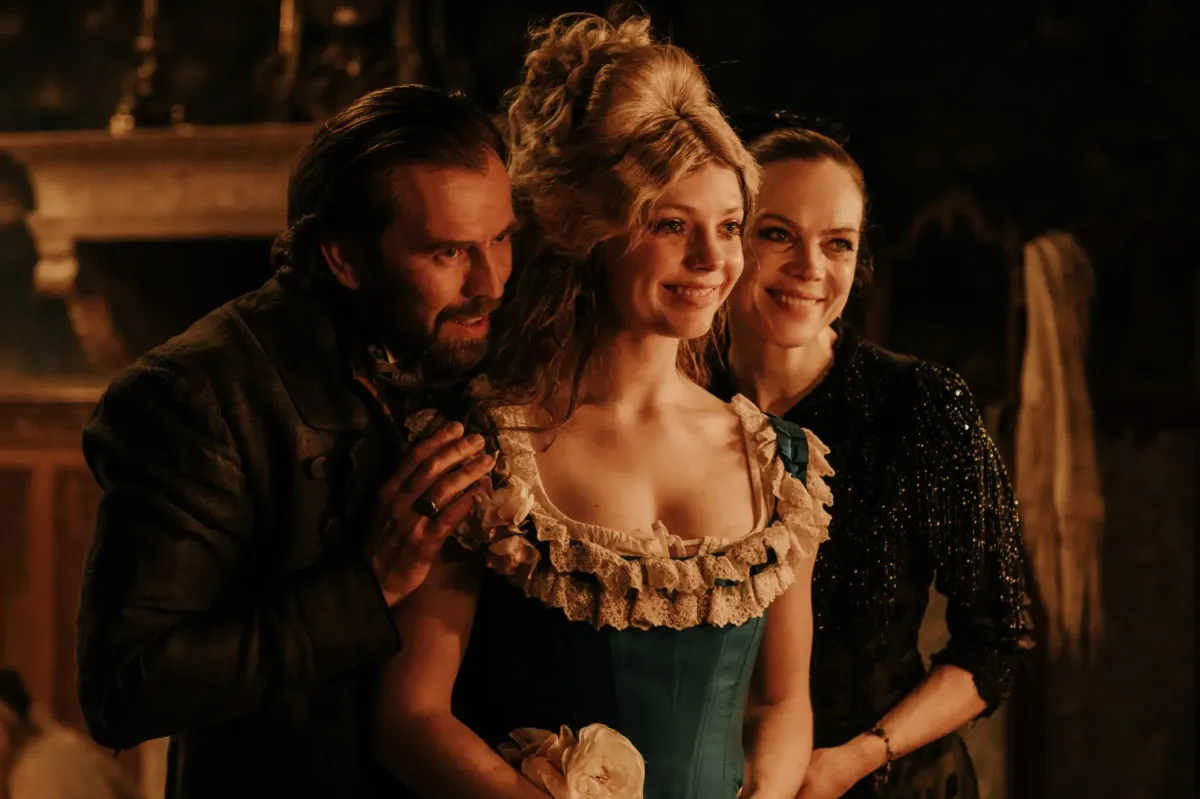 خب حالا فرضا که مخ طرف رو زدی بالاخره شب کلاه گیس رو میزنه کنار کله کچلت رو میبینه ک :/