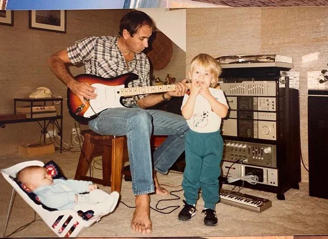 کویین و پدرش