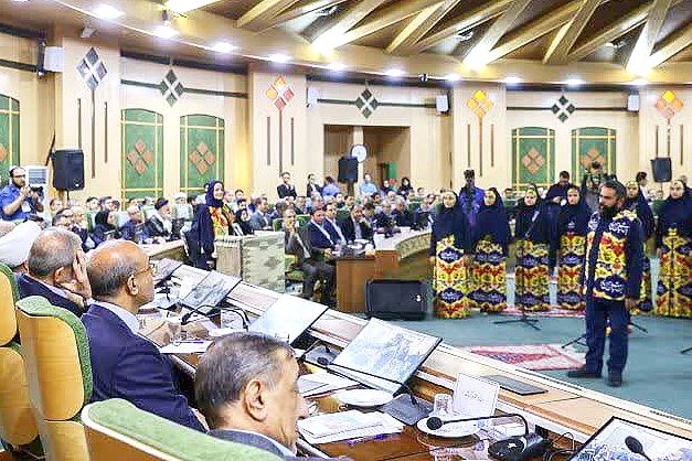 مرشد پویا بازرگان شاهنامه خوانی سفیران سیمرغ