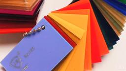 پلکسی گلاس چیست ؟ جامع ترین محتوای پلکسی گلاسی