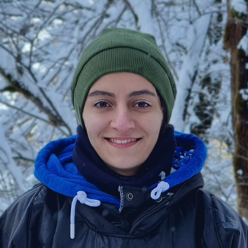 گلناز شریفی