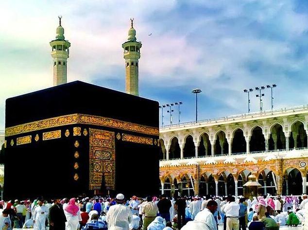 "با خدا باش و پادشاهی کن"