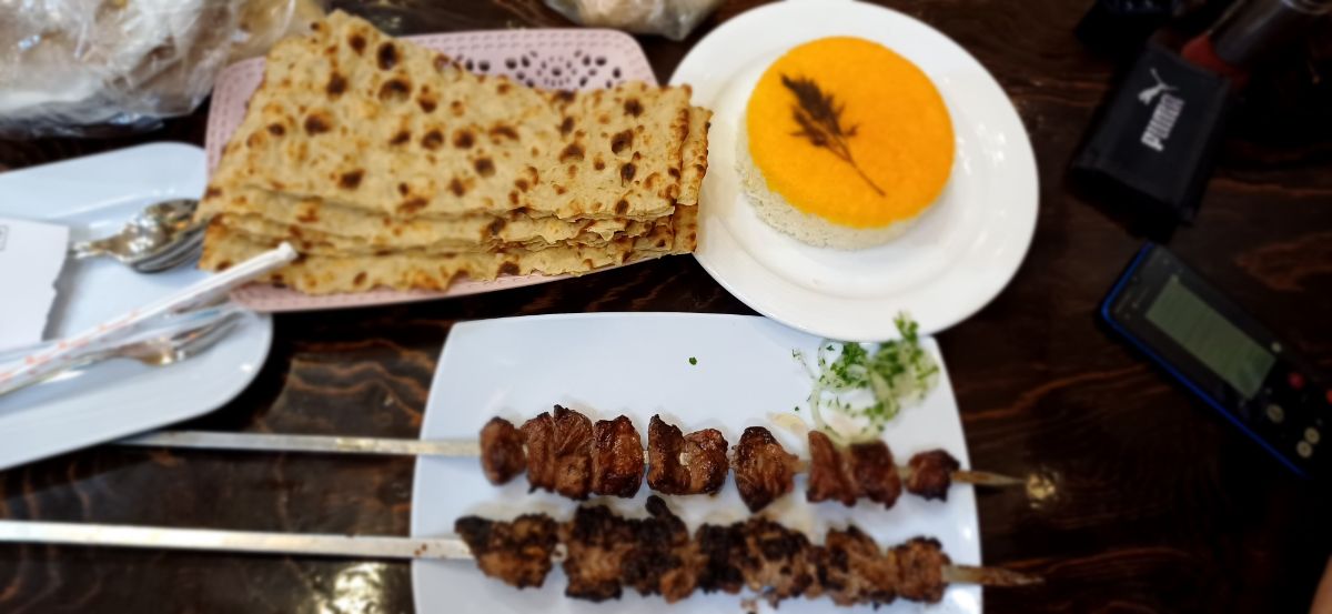 کباب حاج حسین!