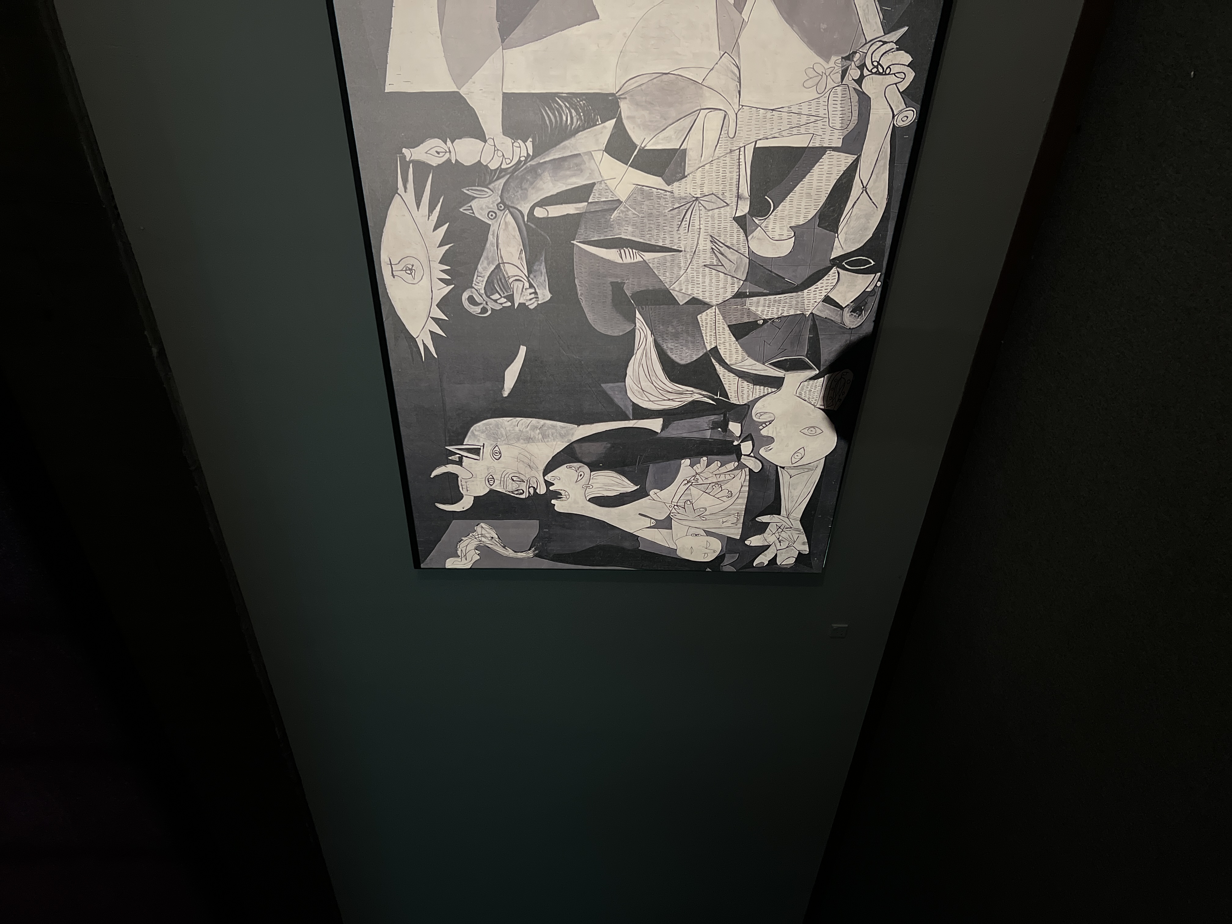 تهمتن و گاو سپید