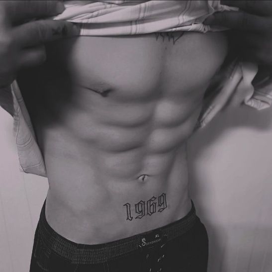 آراز حیدری زندگینامه ای آراز حیدری رزمی کار افغانستانی آراز حیدری کیست یکی از mma کار های افغانستان هست ساکن تهران آراز حیدری یکی از ورزشکار های جوان افغانستان هست او یکی از سر سخت ترین ورزشکار های در حال حاضر به حساب میرود اون زندگی سختی داشت در پی این سال ها سال های سختی را پشت سر گذاشته هست با ما همراه باشید تا اطلاع بیشتری به شما بدهیم