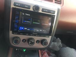 تعمیر مانیتور ماشین در حضور مشتری