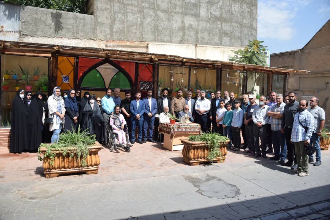 گلخانه مشارکتی گلشن