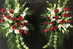 انتخاب مناسب‌ترین تاج گل برای مراسم ترحیم و سالگرد