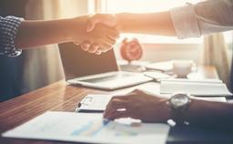 از تجربیات کاریم می‌نویسم