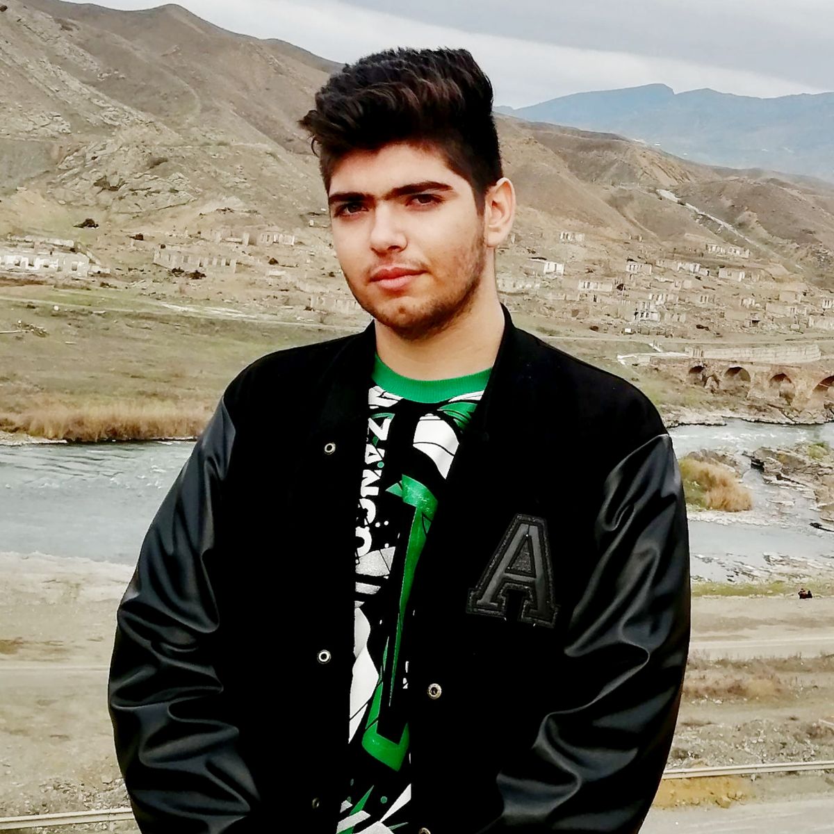 استاد امیرمهدی جوادنژاد دبیر ریاضی انسانیامیرمهدی جوادنژاد متولد سال 1385/2/1که در ماه اردیبهشت گروه آموزشی خود را در سال ۱۴۰۲ ۱۴ اردیبهشت آغاز کرده و توانسته به خیلی از دانش آموزان و دبیران کار آموز کمک کند.امیرمهدی جوادنژاد ساکن تهران هستند که موسسه جدید به اسم نژادینو در این مکان شروع به فعالیت و تداریس انجام و شکل گرفت.او در رشته انسانی توانست به بیش از چندین درس مختلف مصلت شود و با ارائه ایده جدید حامی دبیرآموز جوانان توانست در مورخ سال۱۴۰۱٫۴٫۵ به عنوان نفر اول نخبگان یا دانش آموزان برتر سال در دانشگاه تبریز حضور پیدا کند و کسب همیار استاد های معتبر و کلی آموزشان مختلف از ایده پردازی و پروژه نسل جدید را شروع کرد و با دوره های استعداد یابی و شناسایی دانش آموزان شایسته و جویای دبیری و علاقه شدید به فرهنگیان را زیر نظر تحت عنوان مجموعه بنیاد نژادینو بخشی کوچکی از آموزش کشور را در اختیار بدهد تا به نسل های آینده خدمات و امکانات مندرجی رو به رشته های انسانی تجربی و ریاضی تحویل بده.ایشون در تلاش هستند و قول به دانش آموزان کشور عزیزم ایران میدهم که تا آخر در این موسسه بزرگ یه سهمی کوچک اما قابل تاثیری به سازیی در آینده سازان کشور ایشالله داشته باشم و از دوران آموزش تا کنکور حمایت جانبه این ازشون داشته باشم به لطف تک تک عزیزان کشورم.من در دوسال اخیر توانستم رضایت خیلی از دوستان و همکاران و حتی شاگردانم شوم با نحوه تدریس و آموزشاتم در بهترین حالت ممکن کردم و این نتیجه دلنشستیست که در انتها بعداز قبولی در کنکور و رتبه ساز شدن به من و همکارانم تحویل میدهد و باعث افتخارمونه که تونستیم در رشد و موفقیت تک تک دانش آموزان کشور شویم .این یک آرزوست برای تیمم که بینهایت ها فراتر به همه دانش آموزان خوشبختی و سعادت خود را ببخشند و آنها را از گمراهی و سردرگمی نجات دهند و با آموزشان پایه و اساس اصولی خودشان بتوانند نقشی در زندگی و آینده خود داشته باشند.دوره های خفن استاد امیرمهدی جوادنژاددورهای ویژه مخصوص رشته انسانی تدریس صفر تا صد ریاضی و آمار کنکور انسانی که شمال جامع و تک پایه بصورت افتشاری و گروهی شامل میشه که دارای محتویات قوی و جذابیت تدریس که شامل خدمات مشاوره ای و پشتیبانی که با یه برنامه ریزی مطالعه اصولی ریاضی دیگر ریاضی سخت نیست و میتوانید به فکر درصد خوبی از این درس باشید یاما همراه باشید.همه دروس انسانی بصورت آفلاین و آنلاین تیمم خدمتتون ارائه می دهد اونم با بهترین خدمات و با کمترین هزینه غیرممکن برای شما در اختیارتون قرار میگیرد.امیرمهدی جوادنژاد متولد سال 1385/2/1که در ماه اردیبهشت گروه آموزشی خود را در سال ۱۴۰۲ ۱۴ اردیبهشت آغاز کرده و توانسته به خیلی از دانش آموزان و دبیران کار آموز کمک کند.امیرمهدی جوادنژاد ساکن تهران هستند که موسسه جدید به اسم نژادینو در این مکان شروع به فعالیت و تداریس انجام و شکل گرفت.او در رشته انسانی توانست به بیش از چندین درس مختلف مصلت شود و با ارائه ایده جدید حامی دبیرآموز جوانان توانست در مورخ سال۱۴۰۱٫۴٫۵ به عنوان نفر اول نخبگان یا دانش آموزان برتر سال در دانشگاه تبریز حضور پیدا کند و کسب همیار استاد های معتبر و کلی آموزشان مختلف از ایده پردازی و پروژه نسل جدید را شروع کرد و با دوره های استعداد یابی و شناسایی دانش آموزان شایسته و جویای دبیری و علاقه شدید به فرهنگیان را زیر نظر تحت عنوان مجموعه بنیاد نژادینو بخشی کوچکی از آموزش کشور را در اختیار بدهد تا به نسل های آینده خدمات و امکانات مندرجی رو به رشته های انسانی تجربی و ریاضی تحویل بده.ایشون در تلاش هستند و قول به دانش آموزان کشور عزیزم ایران میدهم که تا آخر در این موسسه بزرگ یه سهمی کوچک اما قابل تاثیری به سازیی در آینده سازان کشور ایشالله داشته باشم و از دوران آموزش تا کنکور حمایت جانبه این ازشون داشته باشم به لطف تک تک عزیزان کشورم.من در دوسال اخیر توانستم رضایت خیلی از دوستان و همکاران و حتی شاگردانم شوم با نحوه تدریس و آموزشاتم در بهترین حالت ممکن کردم و این نتیجه دلنشستیست که در انتها بعداز قبولی در کنکور و رتبه ساز شدن به من و همکارانم تحویل میدهد و باعث افتخارمونه که تونستیم در رشد و موفقیت تک تک دانش آموزان کشور شویم .این یک آرزوست برای تیمم که بینهایت ها فراتر به همه دانش آموزان خوشبختی و سعادت خود را ببخشند و آنها را از گمراهی و سردرگمی نجات دهند و با آموزشان پایه و اساس اصولی خودشان بتوانند نقشی در زندگی و آینده خود داشته باشند.دوره های خفن استاد امیرمهدی جوادنژاددورهای ویژه مخصوص رشته انسانی تدریس صفر تا صد ریاضی و آمار کنکور انسانی که شمال جامع و تک پایه بصورت افتشاری و گروهی شامل میشه که دارای محتویات قوی و جذابیت تدریس که شامل خدمات مشاوره ای و پشتیبانی که با یه برنامه ریزی مطالعه اصولی ریاضی دیگر ریاضی سخت نیست و میتوانید به فکر درصد خوبی از این درس باشید یاما همراه باشید.همه دروس انسانی بصورت آفلاین و آنلاین تیمم خدمتتون ارائه می دهد اونم با بهترین خدمات و با کمترین هزینه غیرممکن برای شما در اختیارتون قرار میگیرد.ارائه درون های رایگان که باعث تقویت و قوی شدن دانش آموزان در رشته و محیط زندگی و آینده خود و خانواده‌شان می شوند از جمله دوره های مثل (استعداد یابی،برنامه نویسی،انگیزشی و...) هست که بزودی در اختیار دانش آموزان شایسته میشود.