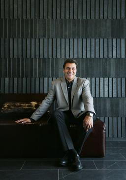 دکتر امیر مهدی صالحی مقدم کیست؟