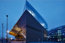 سفر به هلسینکی و کتابخانه مرکزی