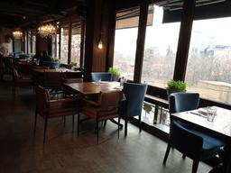 کافه رستوران جنارو | زعفرانیه تهران