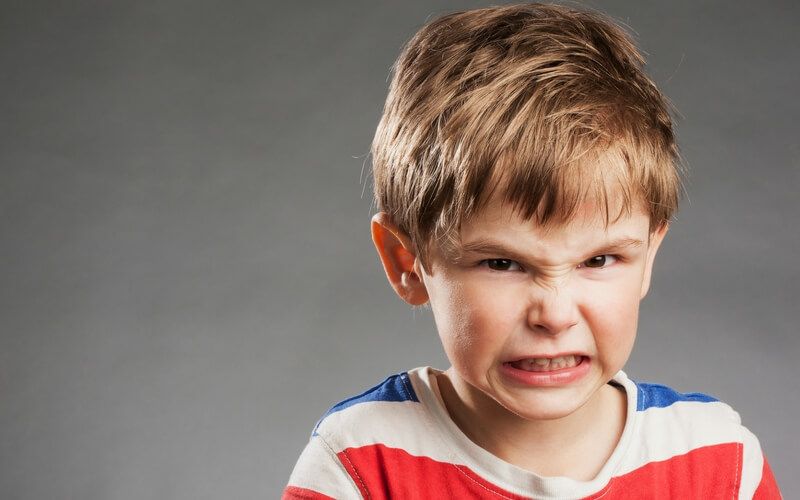 آموزش فن بيان کودکان و نوجوانان دوره فن بيان نوجوانان	 فن بيان کودک و نوجوان مهارتي ضروري براي فرزندان  