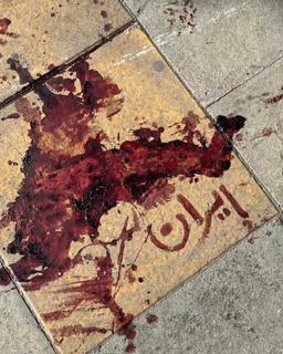 نوشتن با خون، فهمیدن با فکر