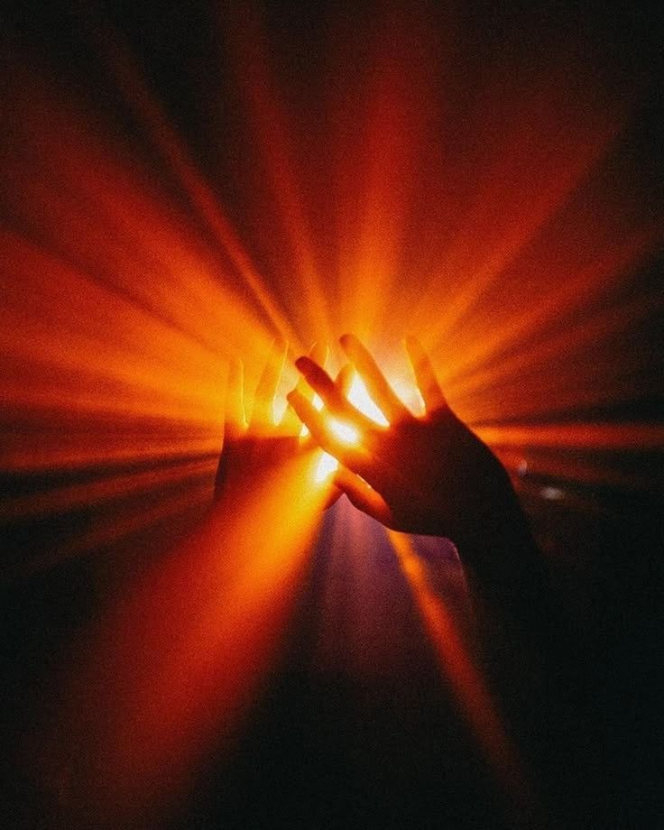 نورِ نارنجی تنها چیزی است که میتوانی بگیریش، اما نسوزی