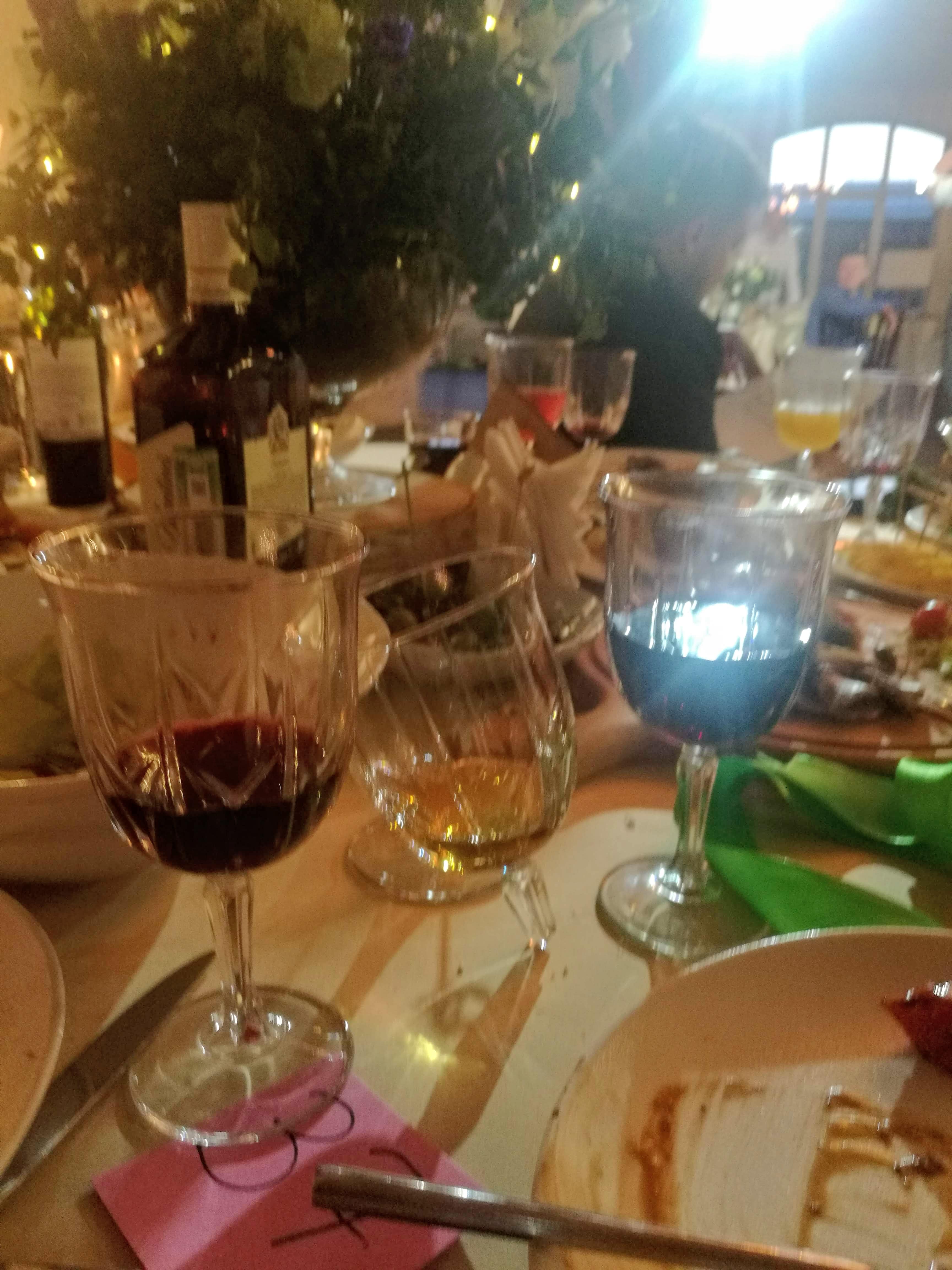 لیوان شکسته و دوستی جدید