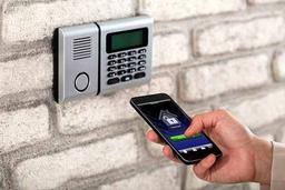 ریموت دزدگیر اماکن چیست؟ کاربرد و عملکرد آن