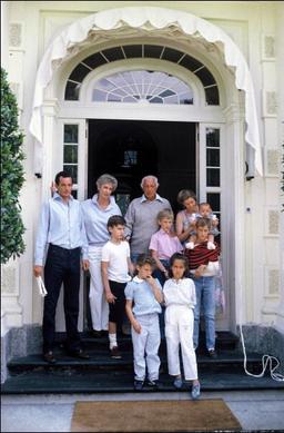 به نام خدایی که در های بسته را می گشاید.