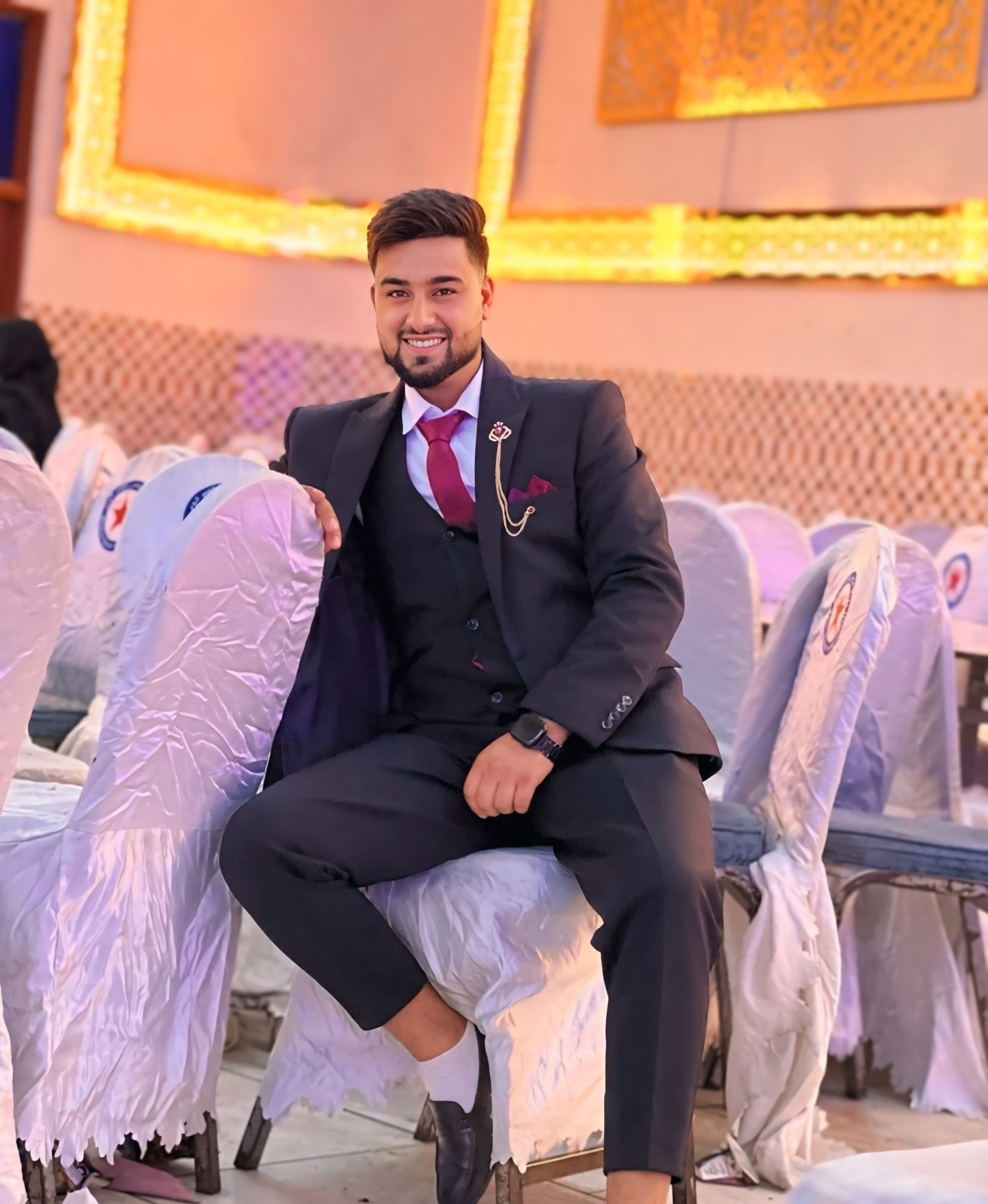 هر تریدر تازه‌کاری باید بداند که ورود به بازار بدون دانش و تجربه کافی، مانند رانندگی در جاده‌ای مه‌آلود بدون چراغ است. آموزش، تمرین با حساب دمو، و ثبت معاملات می‌تواند مسیر را روشن‌تر کرده و از ضررهای بزرگ جلوگیری کند.