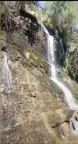 آبشار کهکو جاوید در شهرستان ممسنی