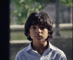 انّی احبّ من الصبیانِ امیرو را؛ یادداشتی بر دونده امیر نادری ۱۳۶۳