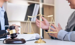 مشاور حقوقی