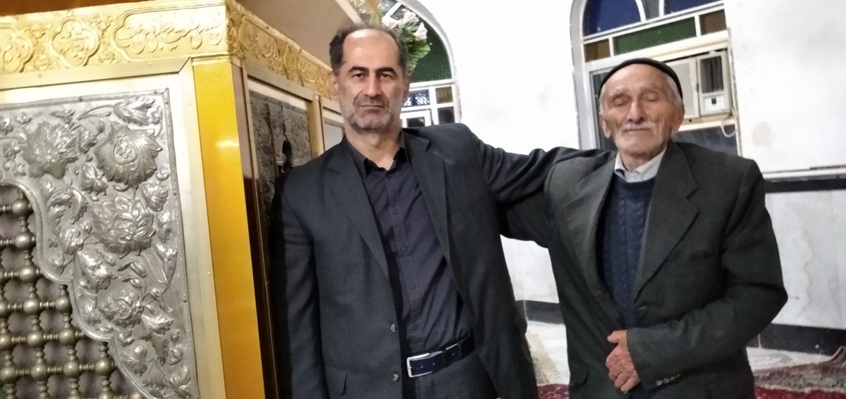 #رضا قاسمی_لسکوکلایه با عمو ابراهیم شعبانی در مقبره مادر بزرگوارش خانم فیروزه خالقی #جیرسو_-ششکل