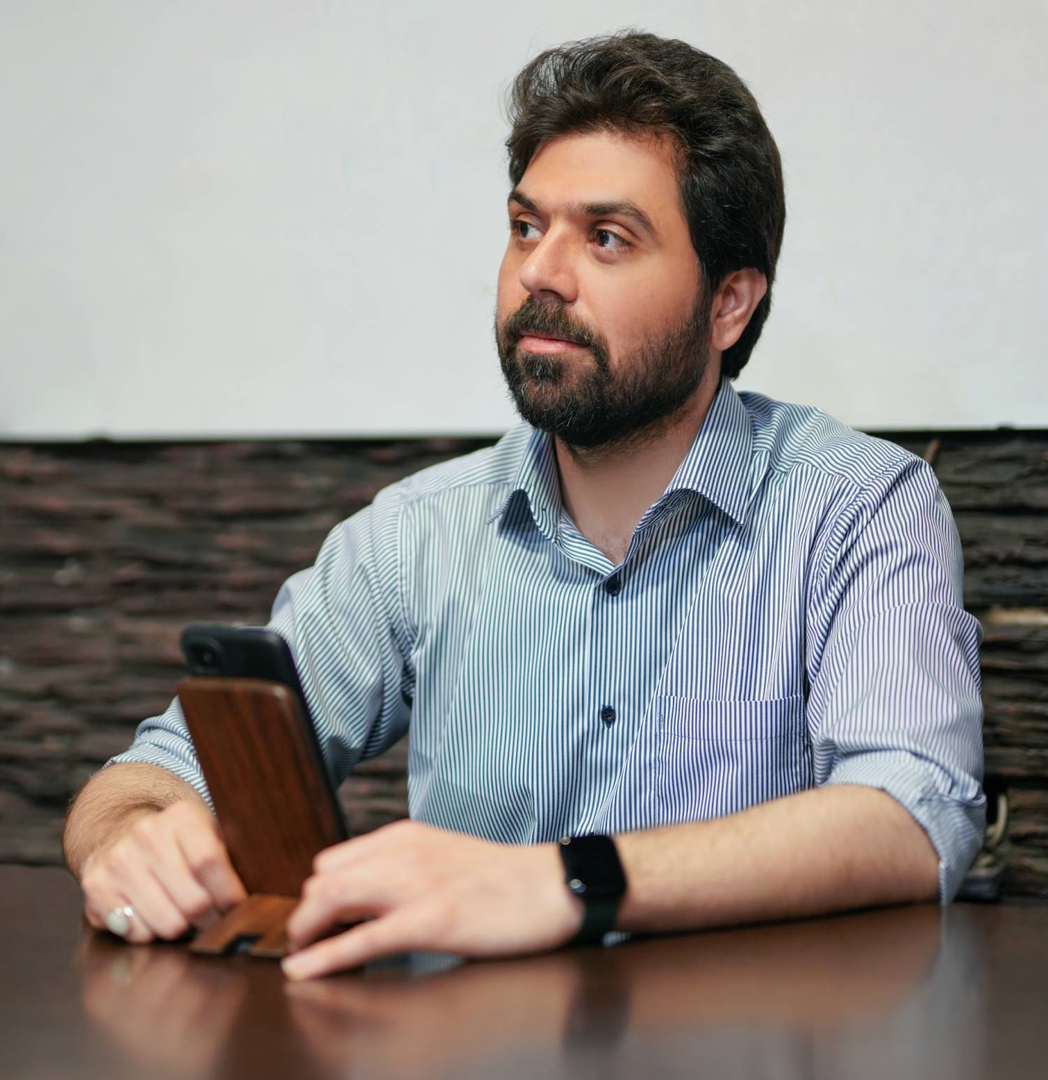 شعر چه کسی با من و توست- مهدی صارمی نژاد